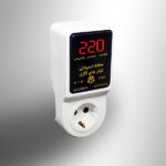 محافظ دیجیتالی کولر گازی دو شاخه ارت دار میکرومکس مدل D-VP725